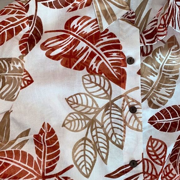 ✨SOLD✨ Linen Leaf Button Up Size 12 - Picture 5 of 5